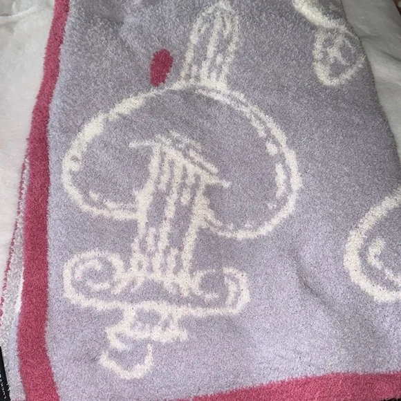 LUCKY BRAND Lavender Feather Knit Jacquard Throw